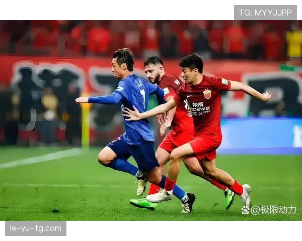 归化球员闪耀赛场，助力中国国家队崛起展现足球多元化新格局