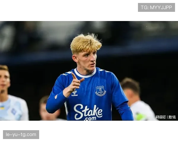 兰帕德率埃弗顿迎战新赛季挑战，球队表现引关注