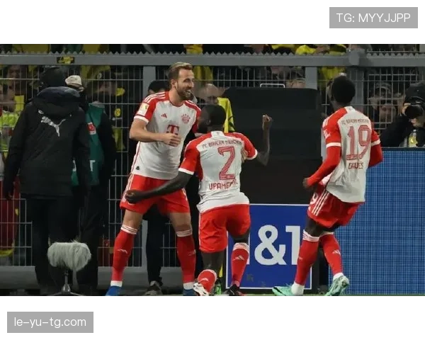 萨内科曼争锋拜仁首发，队内竞争白热化引关注